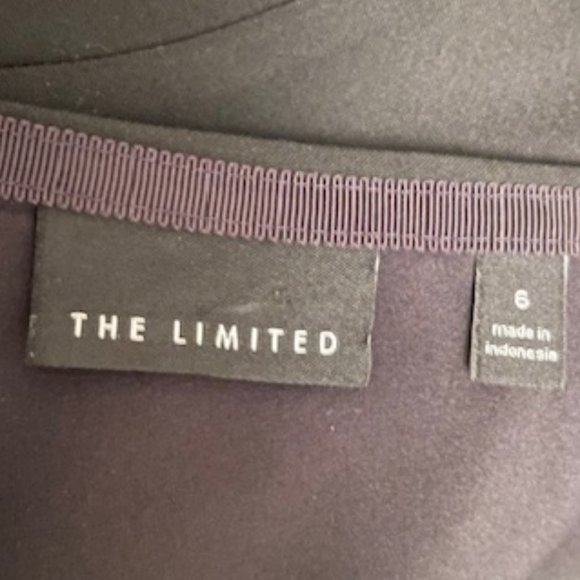 The Limited Black 22" skirt - Picture 5 of 9